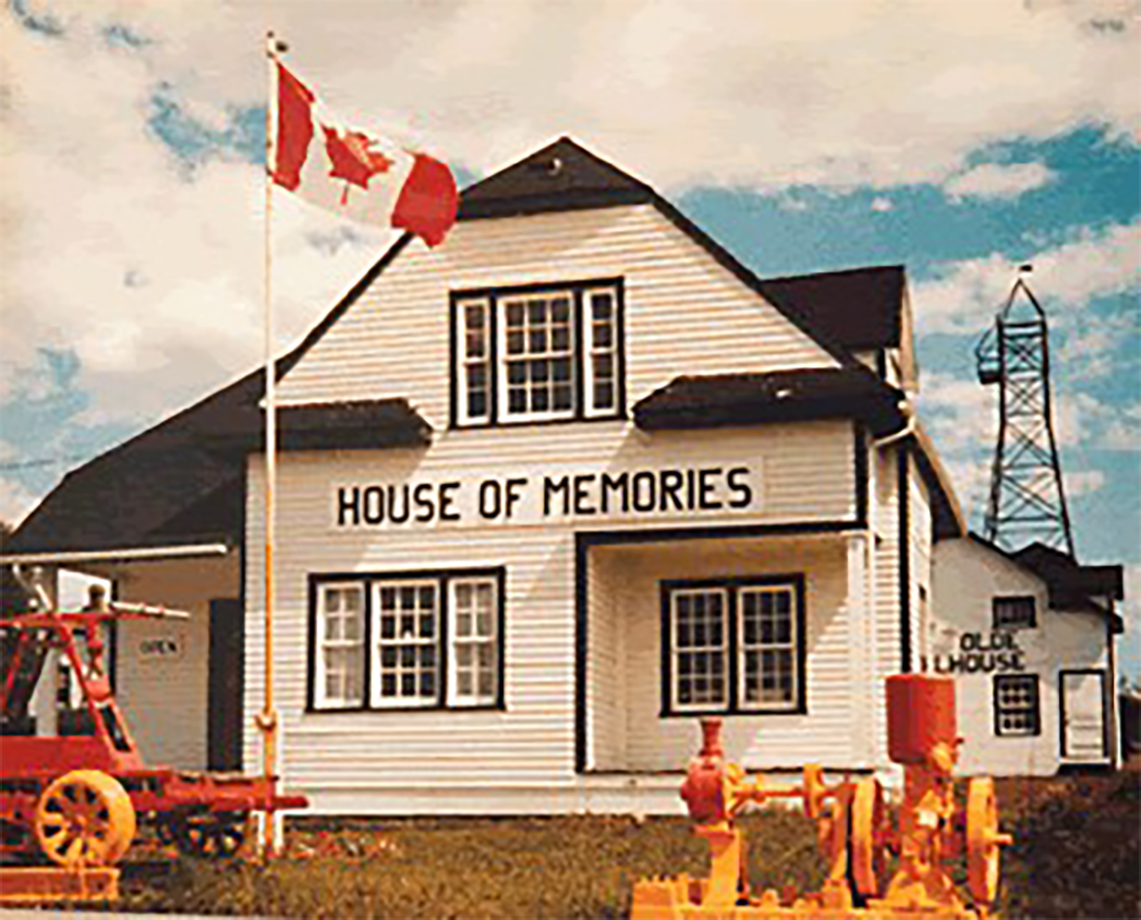 House of Memories Panic. House of Memories Panic at the Disco. Panic at the Disco House of Memories обложка. House of Memories картинки.